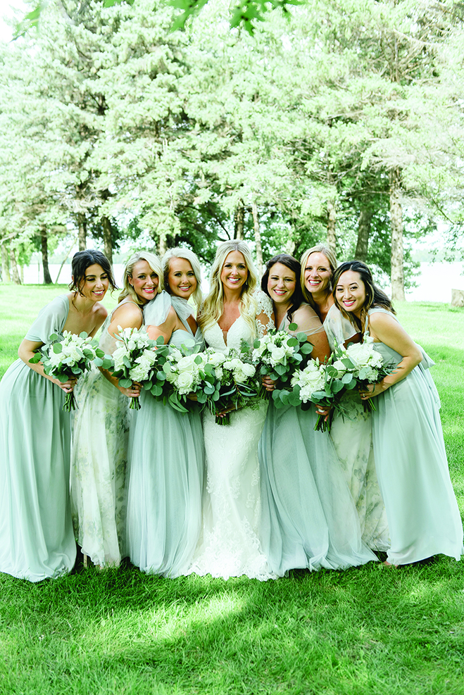 Chelsey and her bridesmaids at Round Lake Vineyards & Wineryt