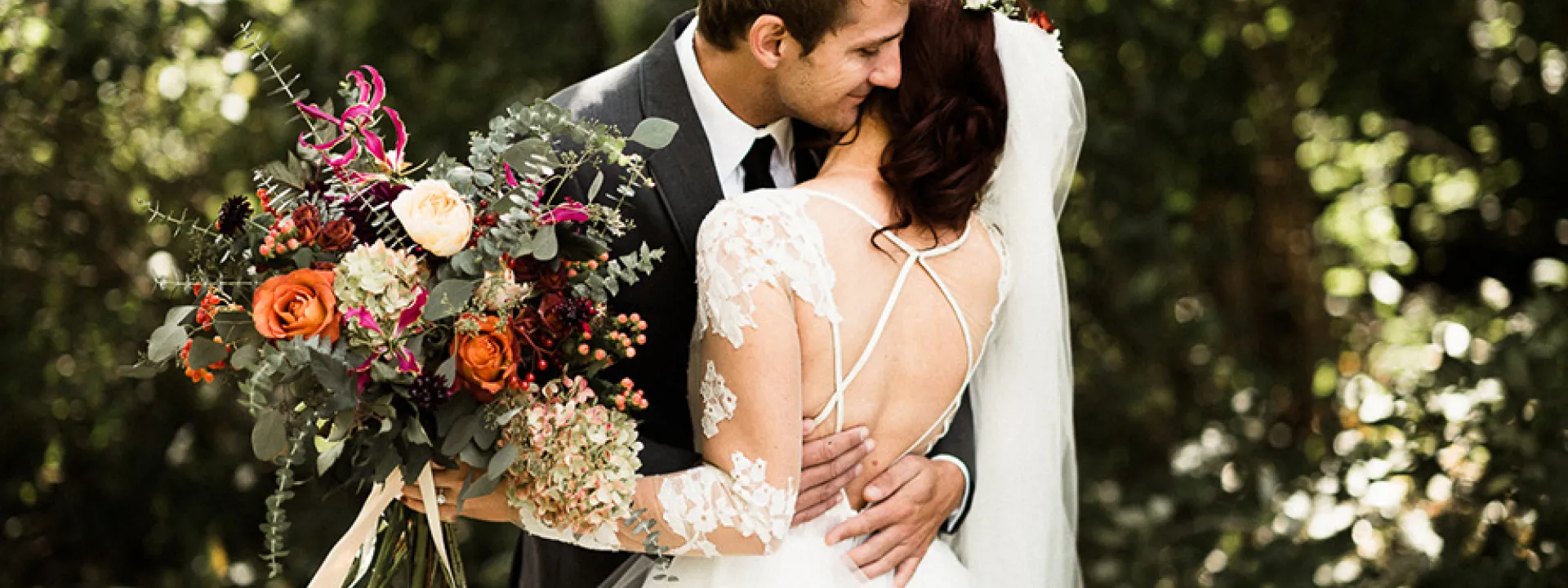 The Best Orange and Yellow Wedding Bouquets | Minnesota Bride